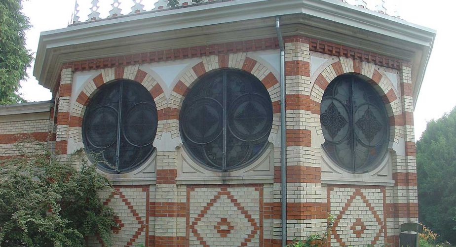 Abdankungshalle Friesenberg Antike Rundfenster