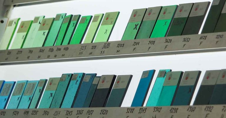 Echtantikglas Glaslager Farbpalette