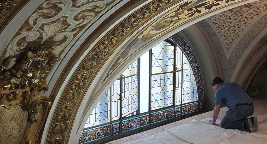 Tonhalle Zuerich Restauration Jugendstil-Bleiverglasungen