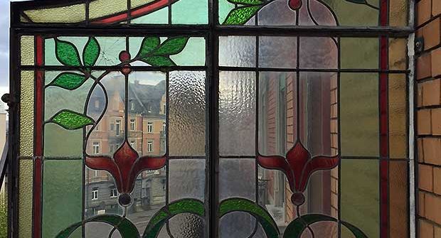 Jugendstil-Bleiverglasung mit Ornamentglas