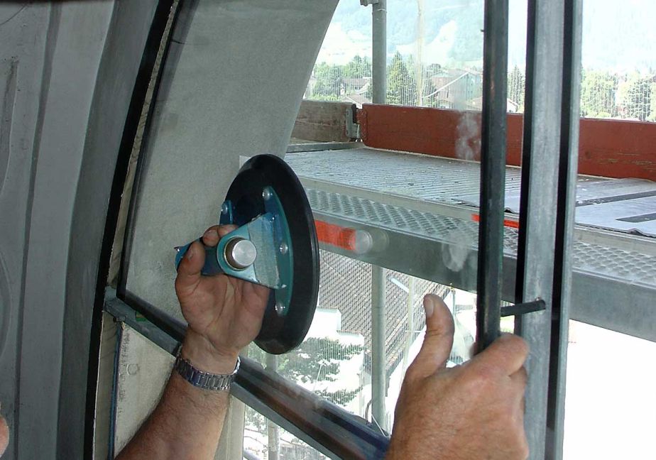 Renovation Kirchenfenster, Schutzverglasung