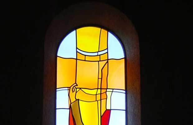 Kunstverglasung Enrico Leone Donati Kirche St-Moritz