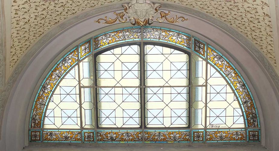 Tonhalle Zuerich Restauration Jugendstil-Bleiverglasungen